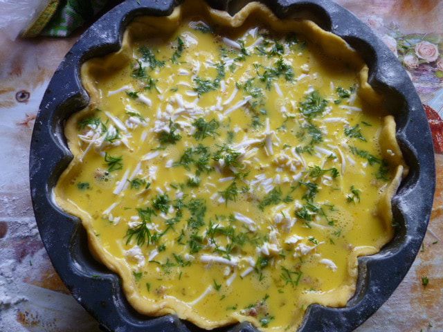 Мясной пирог со шпинатом