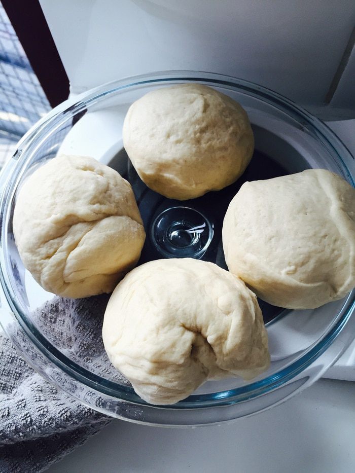 Хлебная коса с пармезаном