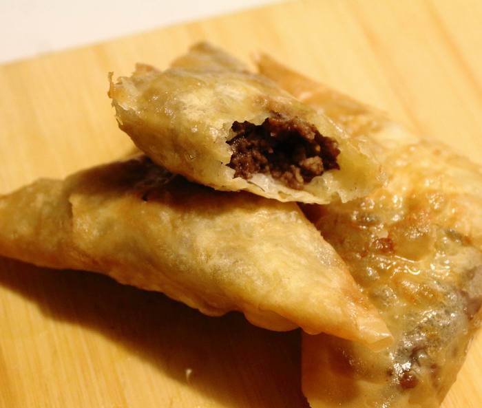 Самоса (самса) из теста фило с мясом