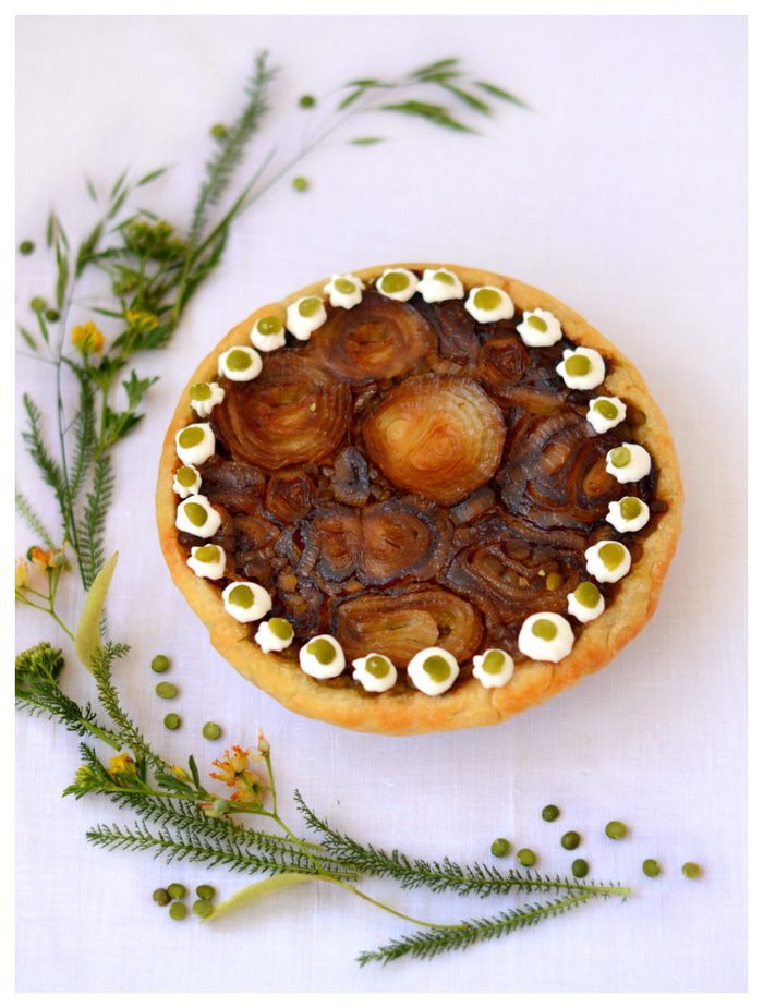 Луково-гороховый пирог