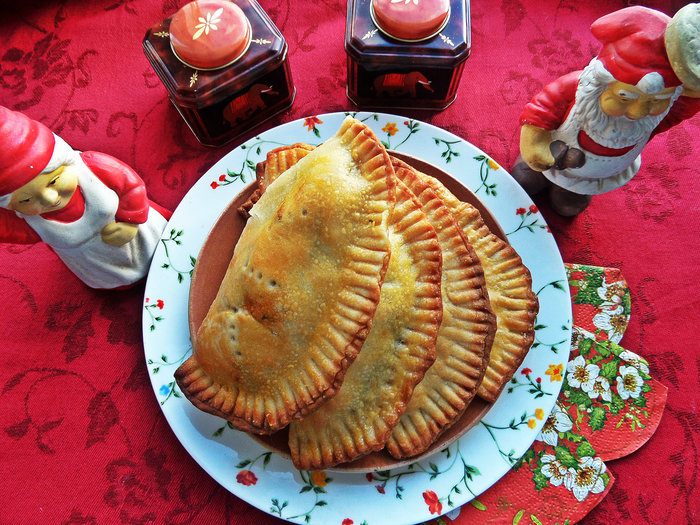 Рыбные кальцоне со шпинатом и рисом