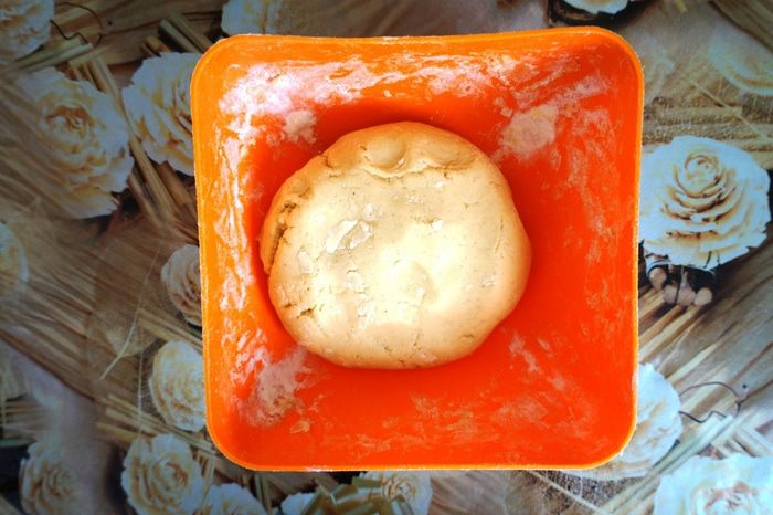 Медовое печенье с корицей, покрытое мастикой