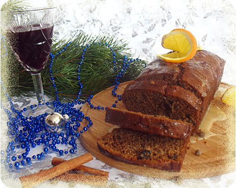 Пряный кекс с вином и черносливом