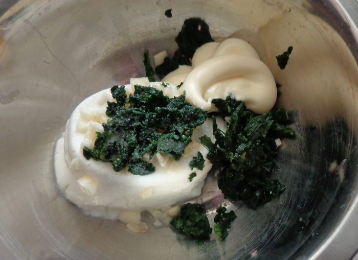 Мясные шарики со шпинатом в слоеном тесте с фаршированными шампиньонами