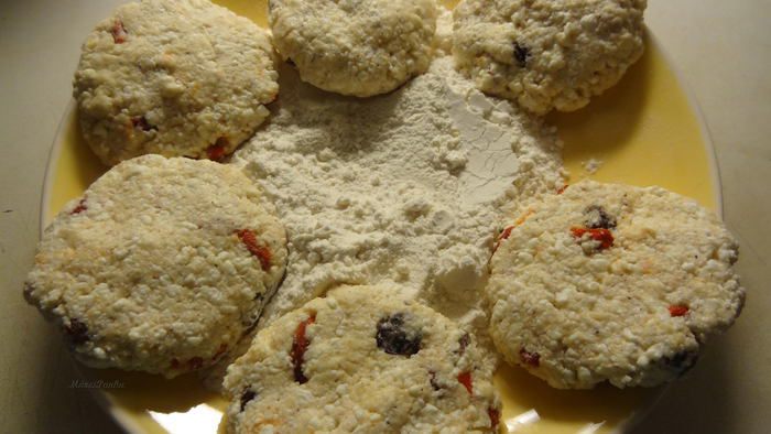 Сырники по-восточному с ягодами годжи и корицей