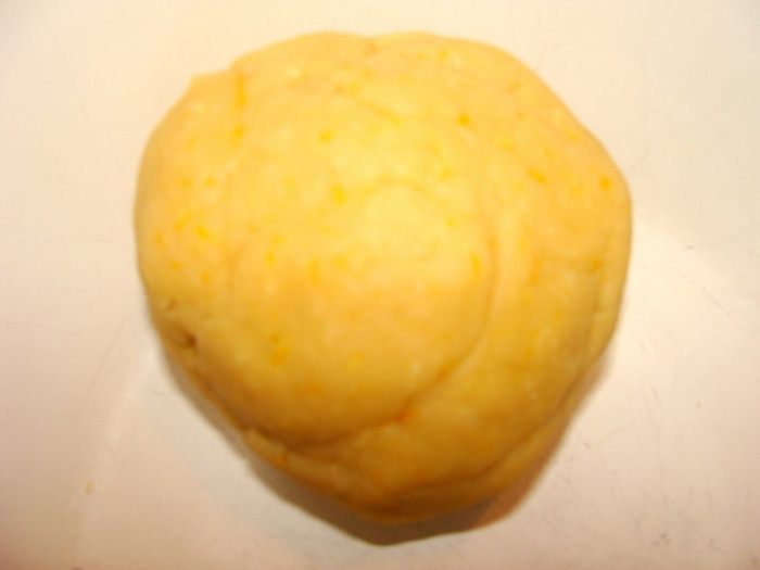 Киш &amp;quot;Сети Купидона&amp;quot; из лимонного теста с рикоттой, моцареллой и черри в беконе