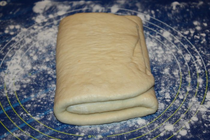 Классические французские круассаны