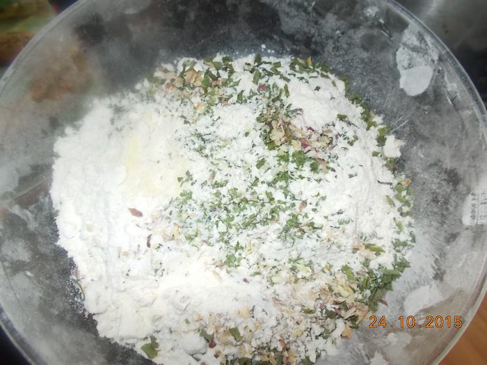Хлеб с луком и чесноком 