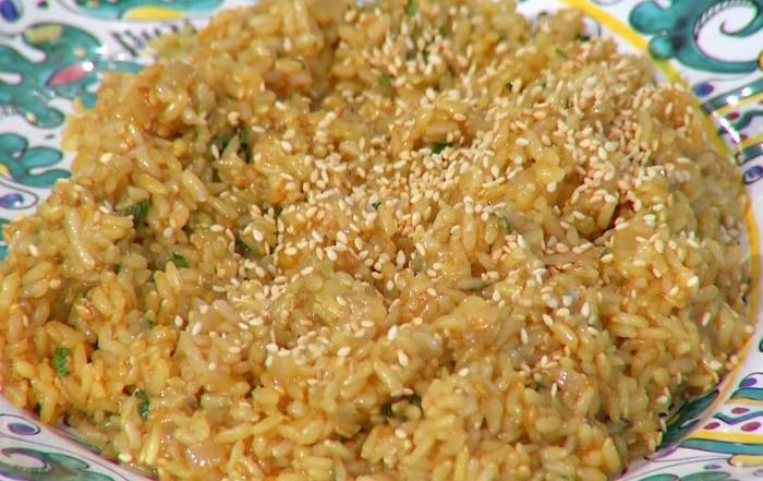 Бурый рис с кунжутом