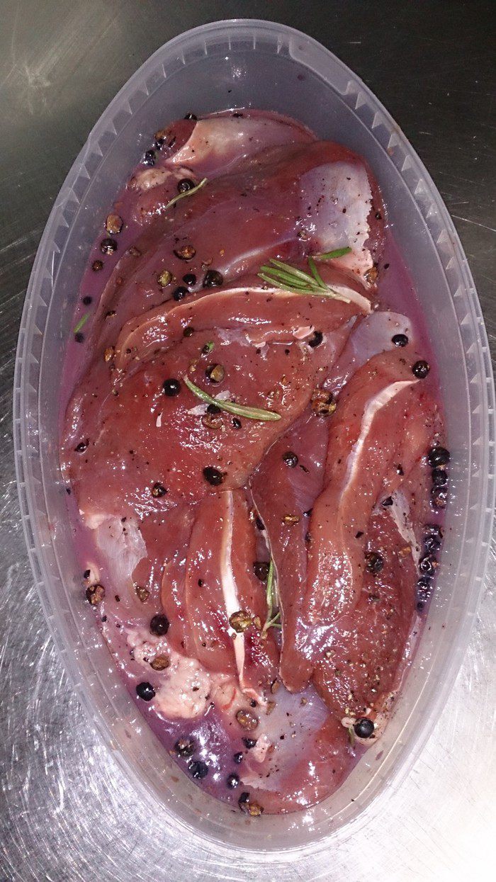 Утиная грудка с хрустящей медовой корочкой 