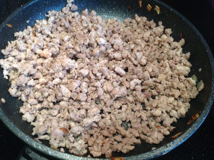 Пирог с индейкой и лисичками