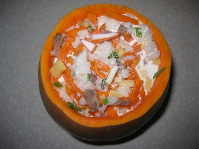 Тыквенный горшочек с рисом и говядиной