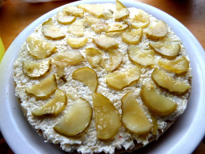 Торт из лосося с прослойкой из хачапури