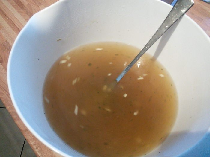 Запеканка из лосося с кабачком и пореем