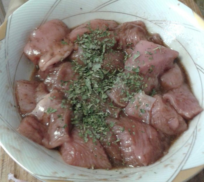 Филе индейки на шпажках