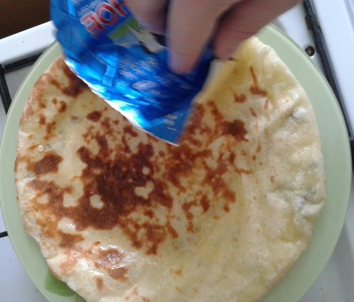 Чуду с сыром и молодой крапивой