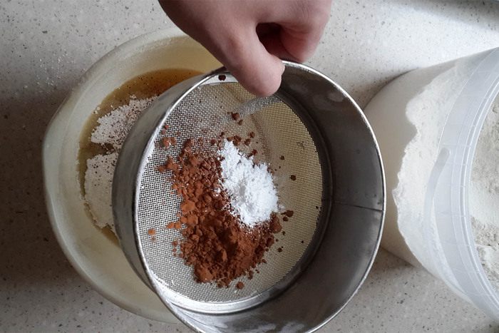 Постный шоколадно-ореховый кекс