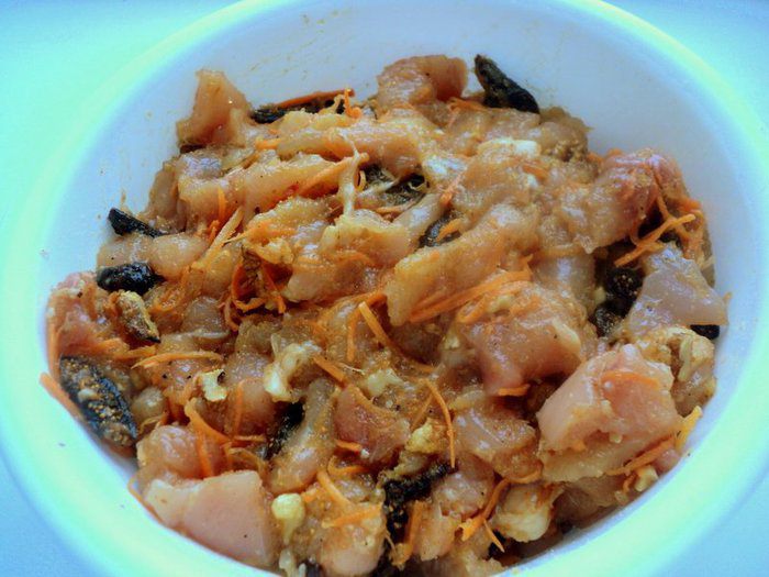 Куриный рулет с инжиром