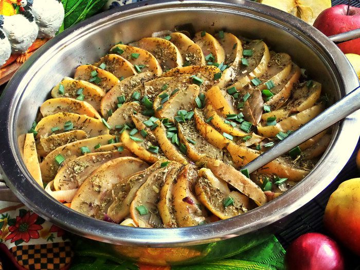 Капуста под яблоками