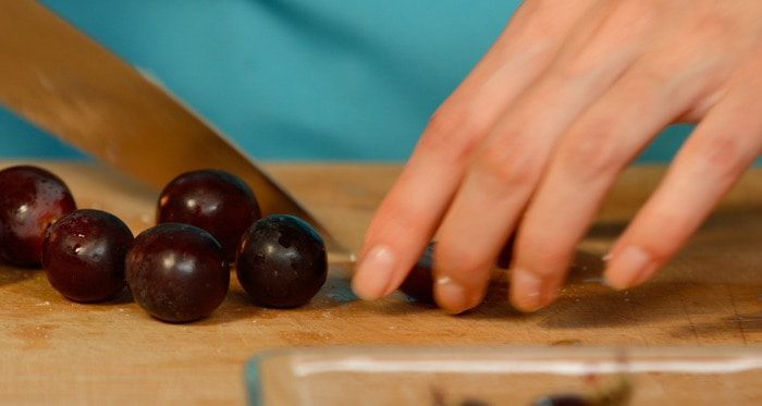 Slim-cалат с индейкой, виноградом и грецкими орехами