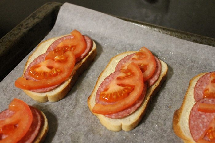 Бутерброд с яйцом пашот