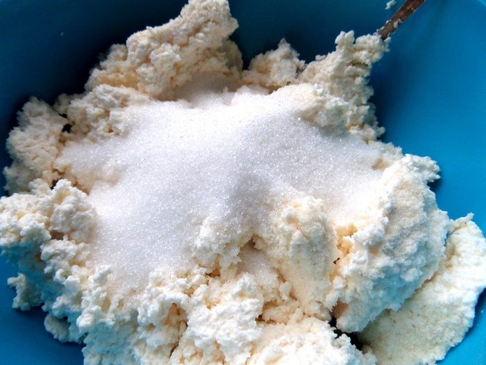 Ватрушка под мармеладом из хурмы