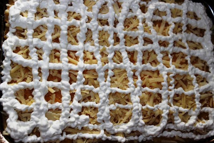 Запеканка с фаршем под тыквенной шубкой