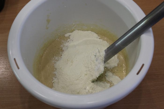 Сливовый пирог с кардамоном
