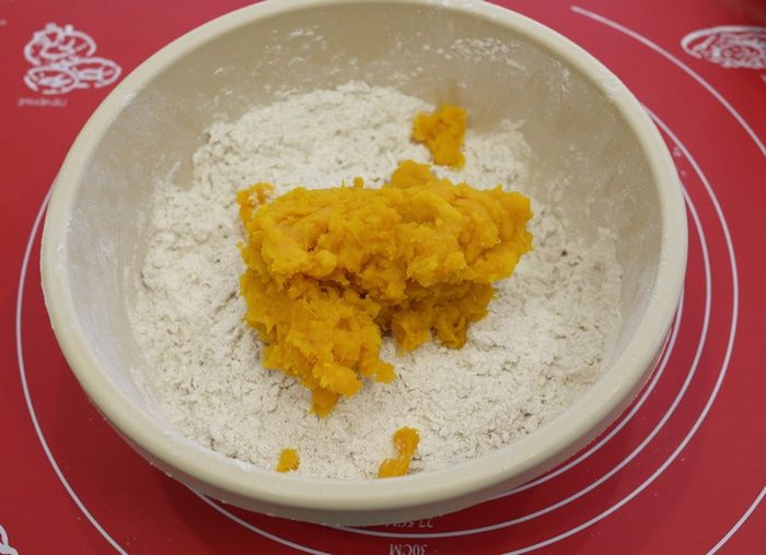 Пшенично-ржаной хлеб с тыквой