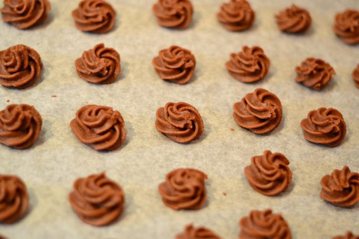 Печенье с кремом &amp;quot;Шоколадный поцелуй&amp;quot; (Csoki csók teasütemény)