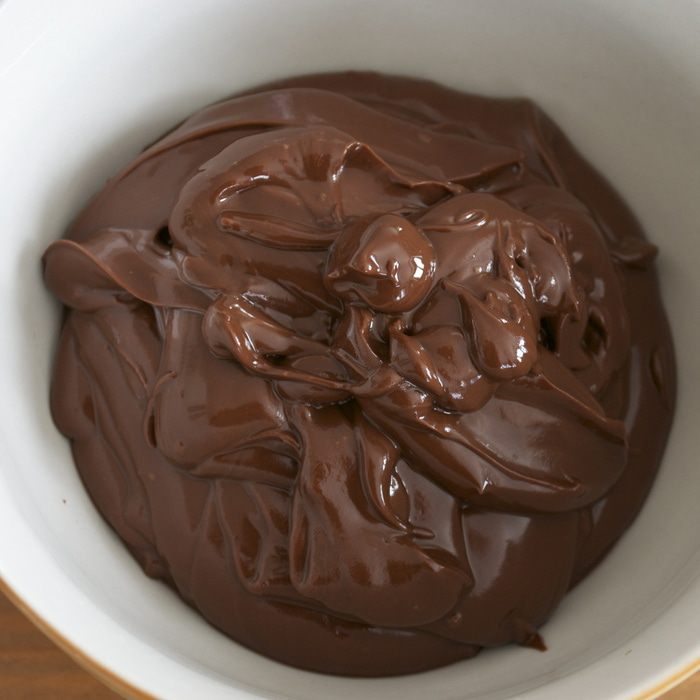 Фруктовый торт с шоколадной глазурью