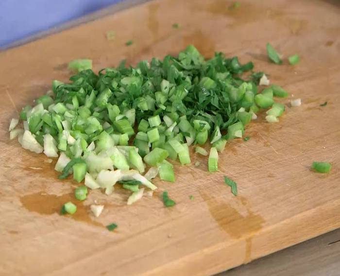 Капустные корзинки с макаронами и лососем 