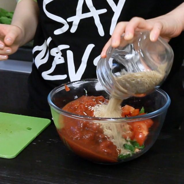 Фаршированный перец с рисом и мятой