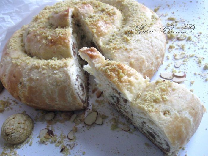 Лимонная улитка с миндалем (Chiocciola al limone con farcia alle mandorle)