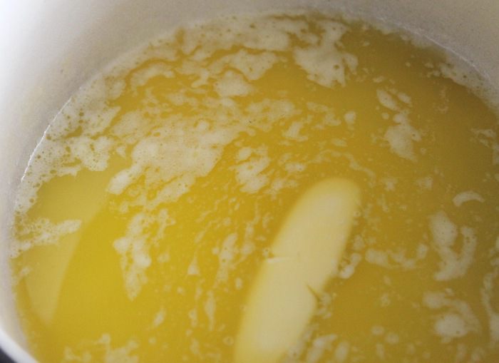 Муале с шоколадом, марципаном и специями