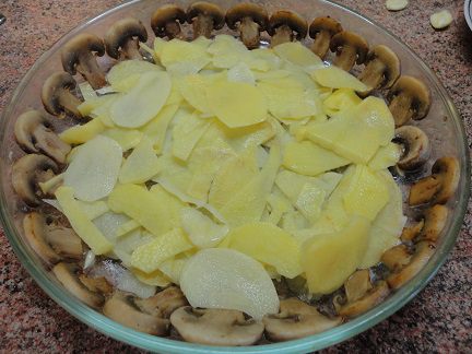 Картофельная запеканка по-монастырски