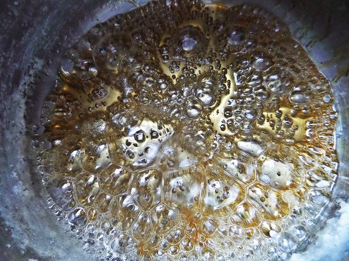 Рисовый пудинг под карамельным соусом