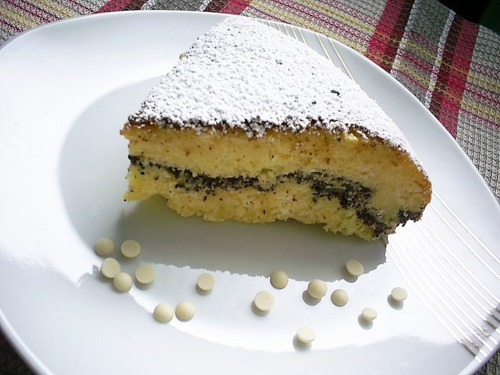 Нежная творожная запеканка без муки с маковой прослойкой