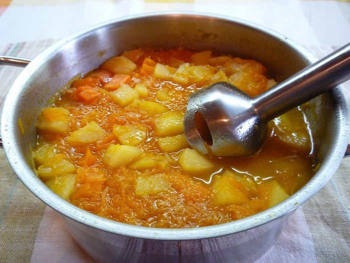 Крем-суп из тыквы с яблоками