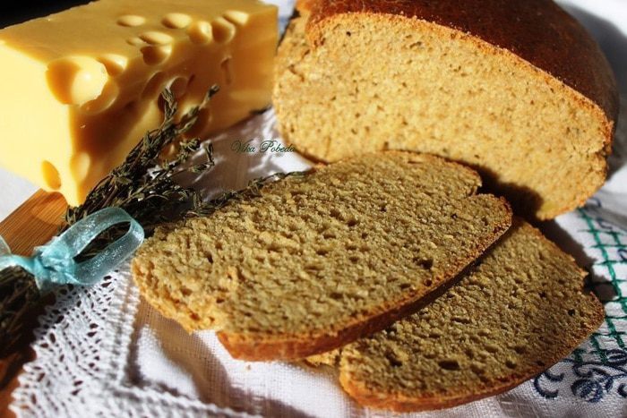 Пшенично-ржаной хлеб с картофелем и сыром