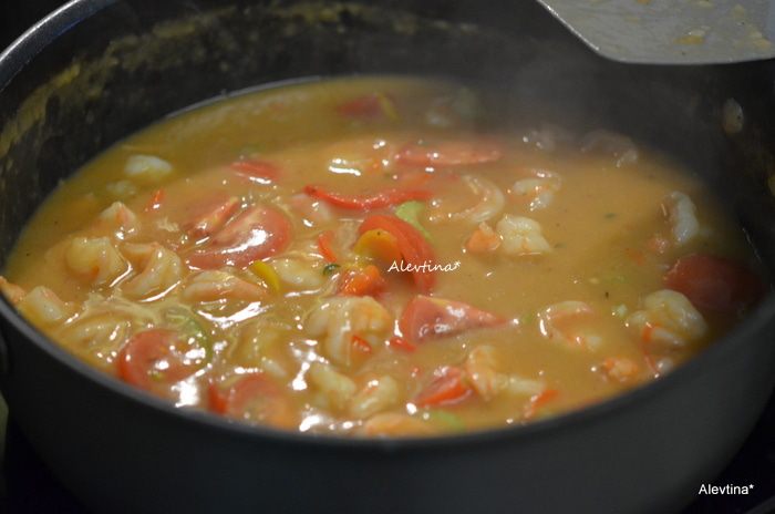 Креветки Etouffee