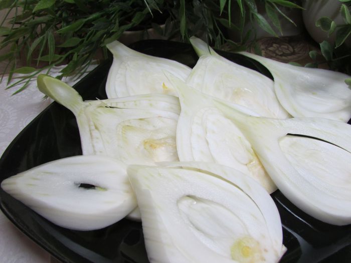 Салат с жареным фенхелем и грейпфрутом