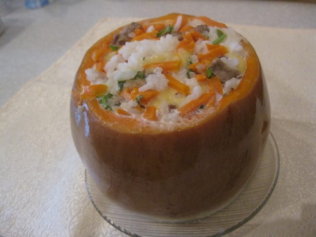 Тыквенный горшочек с рисом и говядиной