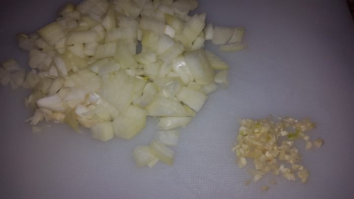 Цветная паста с тунцом в сливочном соусе