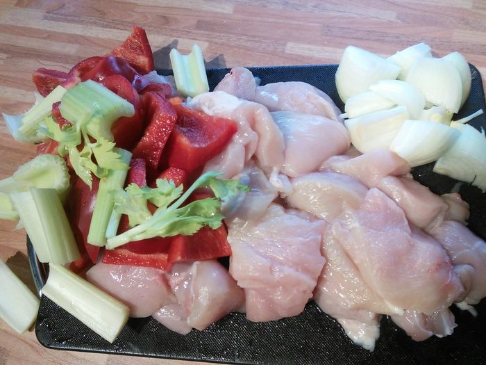 Паккери (Paccheri), фаршированные под соусом бешамель со шпинатом 
