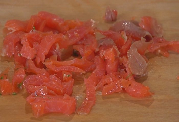 Испанский омлет с копченым лососем 