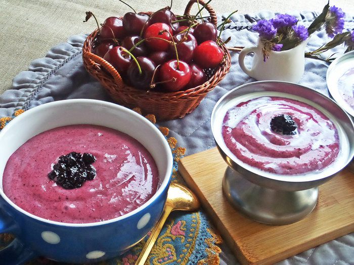 Черничный мусс под сливками