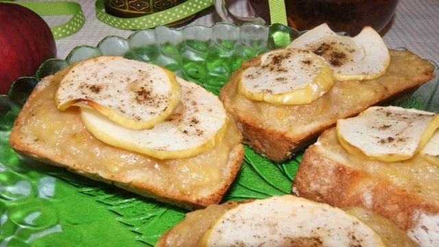 Запеченные фруктовые гренки