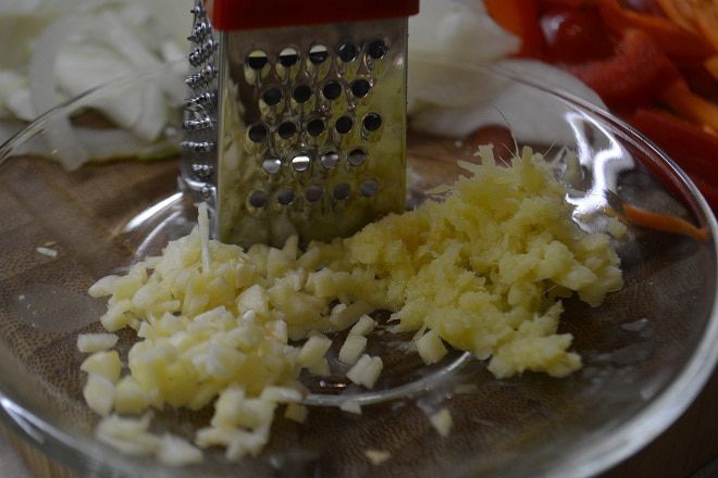 Острые блинчики с овощами