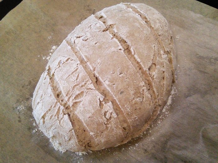 Хлеб с семечками из трёх видов муки